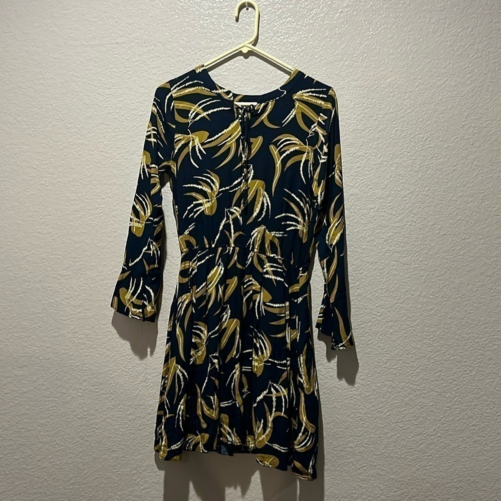 Kori Floral Navy and Mustard Flowy Knee Length Dress Bell Sleeves Size S TC0682